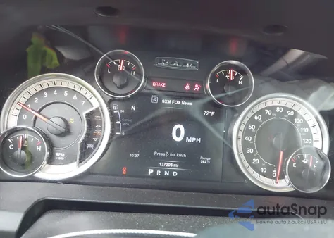 2015 Ram 1500 Outdoorsman z USA, uszkodzony, nr VIN 1C6RR7LT2FS673419